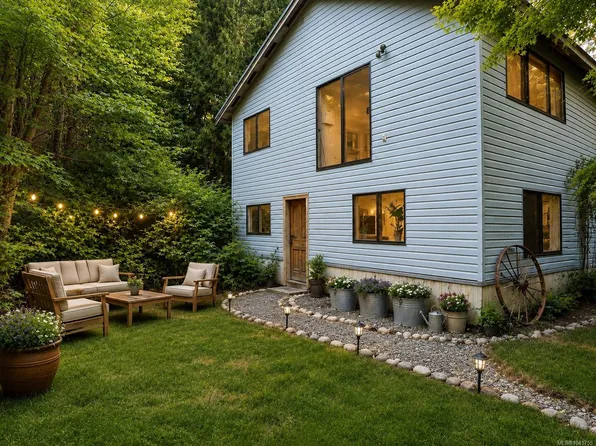 4480 Strachan Rd, Comox Valley, BC V0R 1Z0