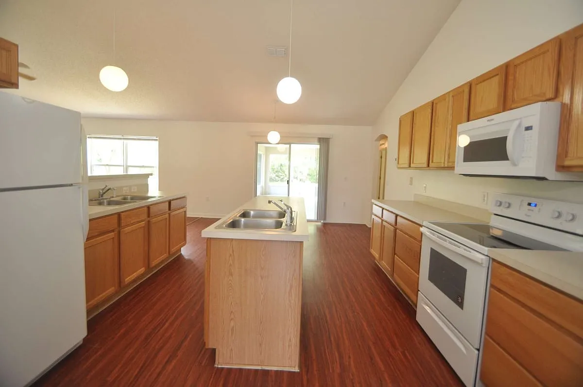 36 Frenora Ln — Photo 3