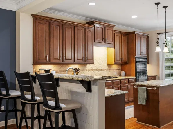 328 Bridgegate Dr, Cary, NC 27519