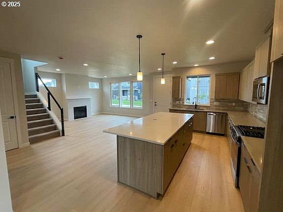 5th image of 8230 SE Orion Ln SE