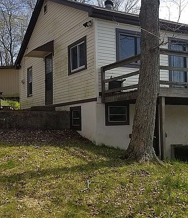 3rd image of 16 Boone Lake Cir