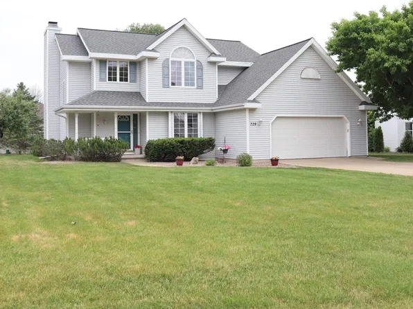 729 Hickory Valley Ct, De Pere, WI 54115