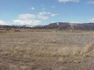 134 Airpark Dr, Gypsum, CO 81637