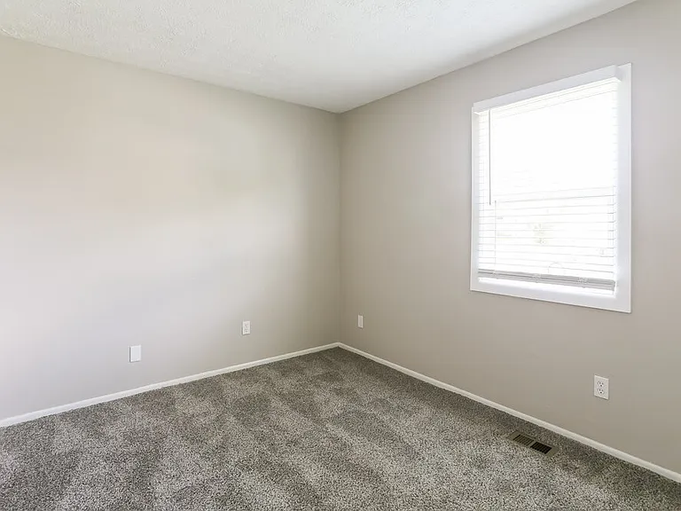 6615 Cedar Ct W — Photo 13
