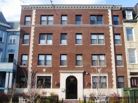 1321 Fairmont St NW