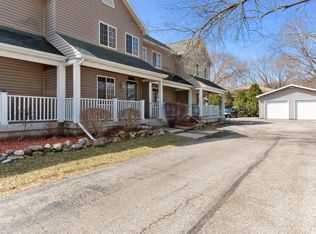 218 Elmhurst Ct UNIT A, Williams Bay, WI 53191