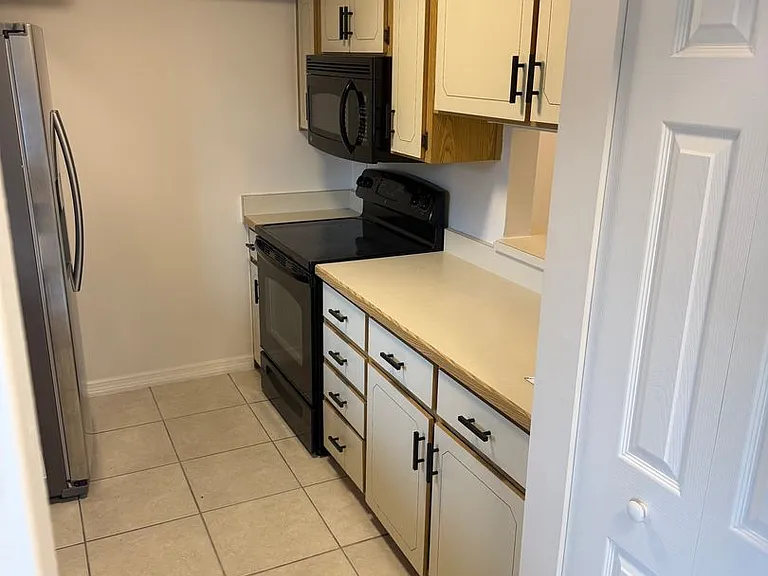 55 Vining Ct #104 — Photo 14