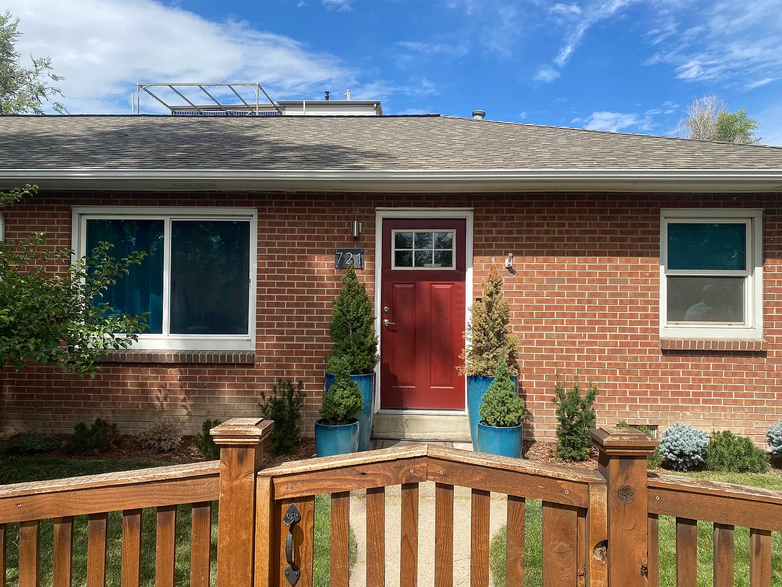 721 W 4th Ave — Photo 2