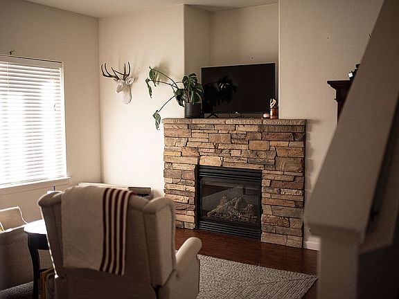 Living Room with Fireplace