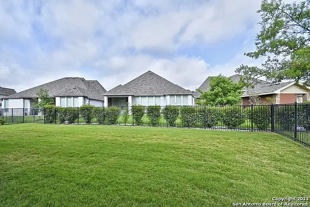 7019 Cantera Manor Blvd — Photo 33