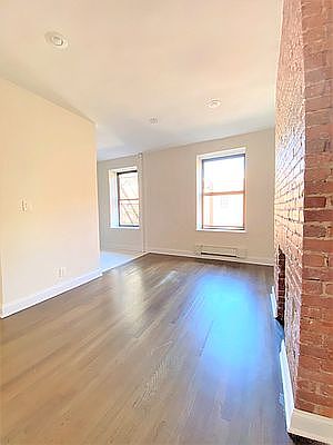 2nd image of 216 W 104th St APT 4C