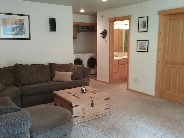 10630 Torrey Pine Rd — Photo 4