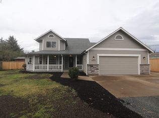 1075 Laurel Ave, Springfield, OR 97478