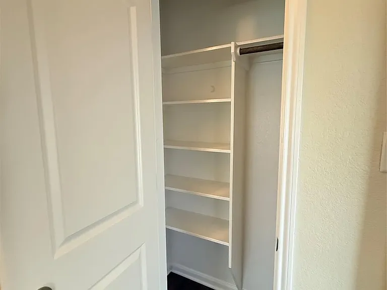 1134 Shadow Glenn Dr — Photo 11