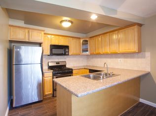 1934 N Hollywood Way #F, Burbank, CA 91505