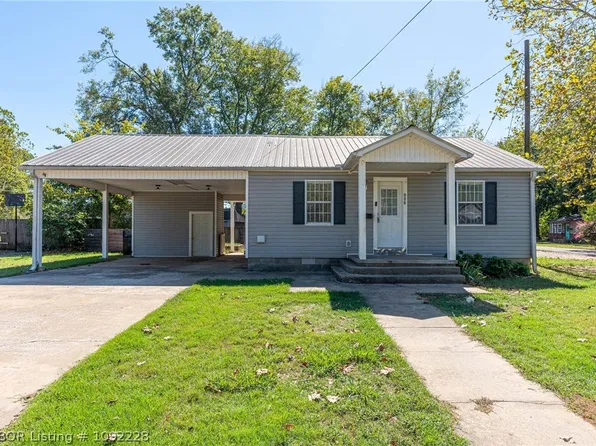 906 Short Mountain Rd, Paris, AR 72855