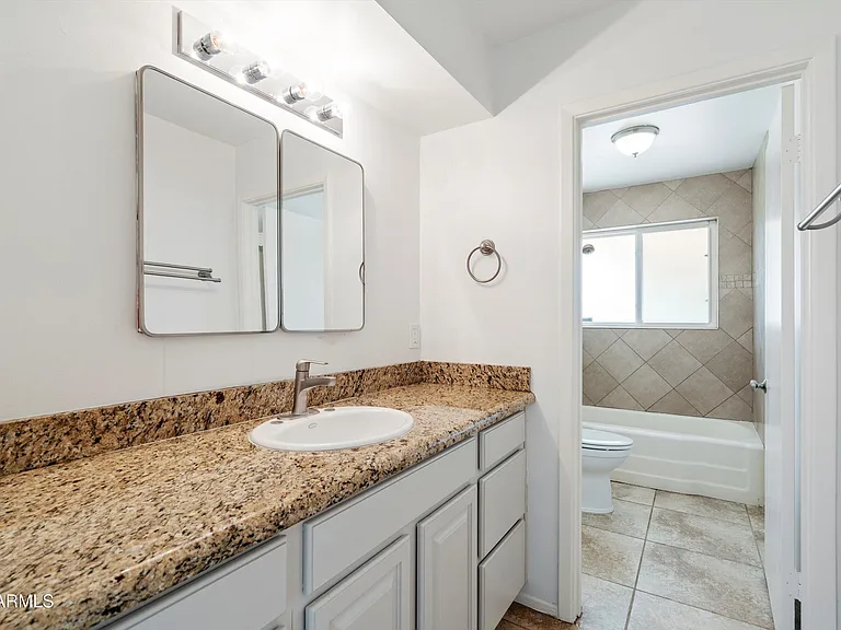 2548 N 68th Pl — Photo 17