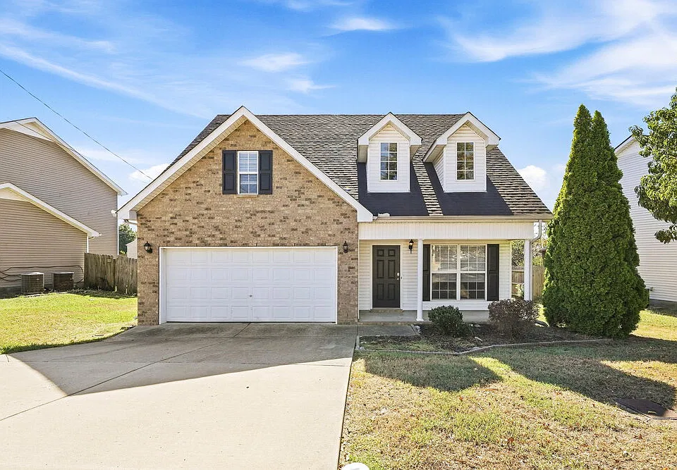 913 Harvest Grove Dr