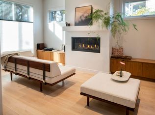 11211 61st St NW, Edmonton, AB T5W 4A4