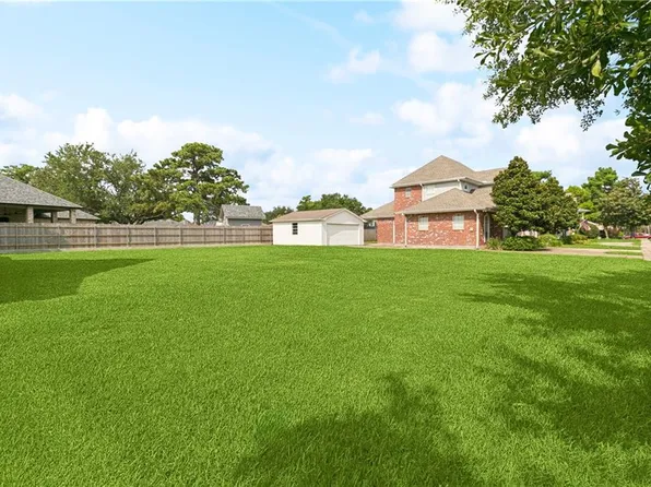 4904 Avron Blvd, Metairie, LA 70006