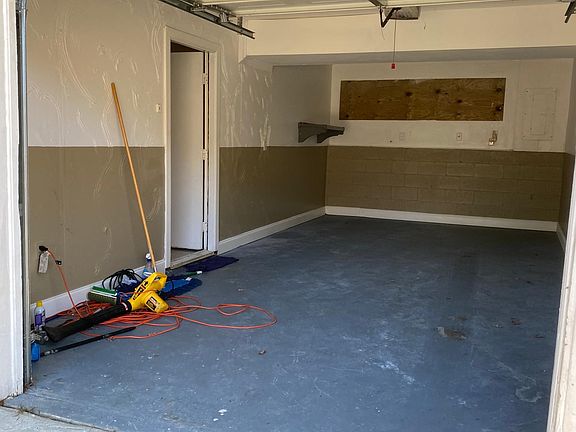 garage has access to laundry room, bedroom Full bathroom and large Bonus room with fireplace