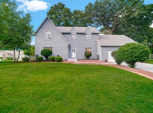 1124 Lisa Ln, Schererville, IN 46375