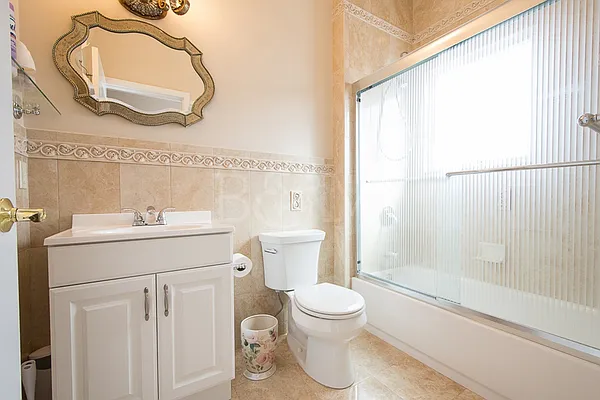 Sold by Brick&Mortar | media 10