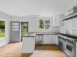 129 Old Palmer Rd, Brimfield, MA 01010