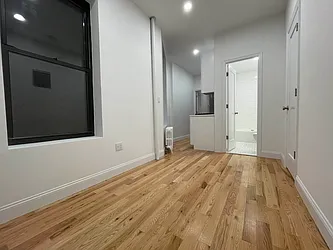 Rented by HOLTON REAL ESTATE INC.