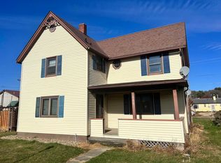 908 Franklin St, Elgin, IA 52141