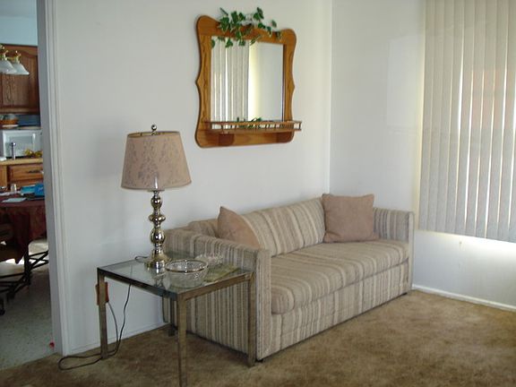 4th image of 1313 N Ashbel Ave