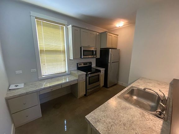 5th image of 226 S Hill Ave APT 109
