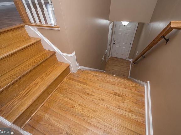 4th image of 6066 Popes Creek Pl