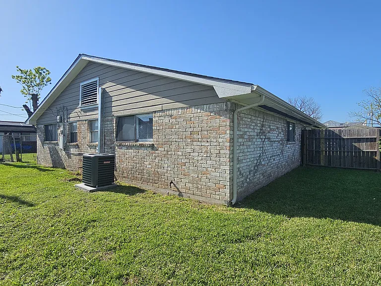 5458 Osprey Dr — Photo 22