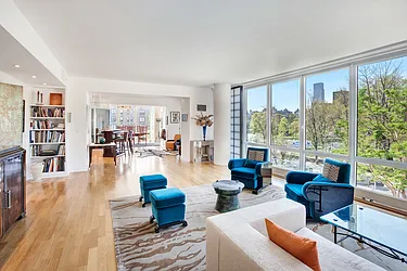 Sold by Isen & Company : Real Estate Advisors