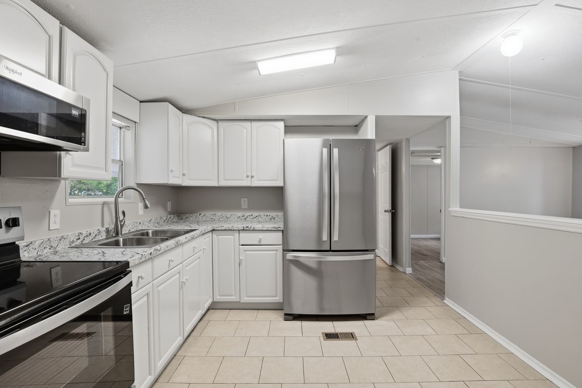 next background image