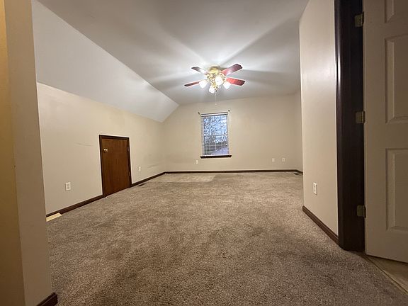 5th image of 102 N Paula Lynne Dr