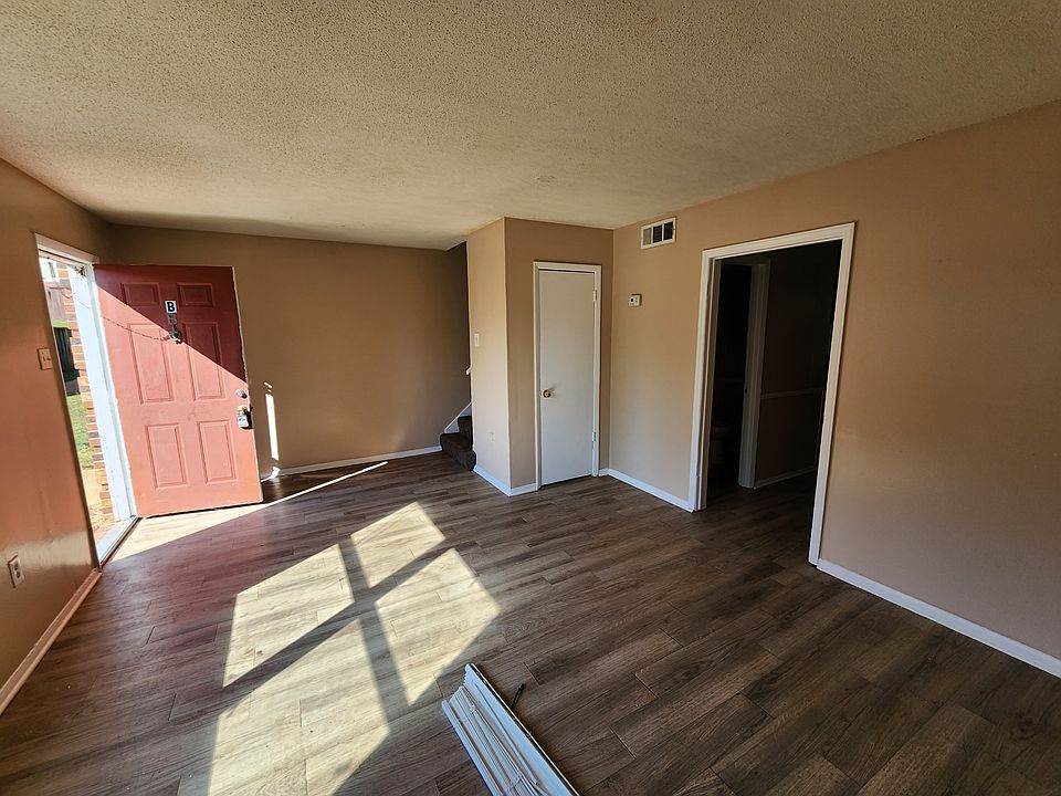 Front door/dining room