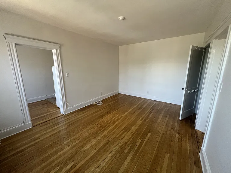 28 Langdon St #12A — Photo 7
