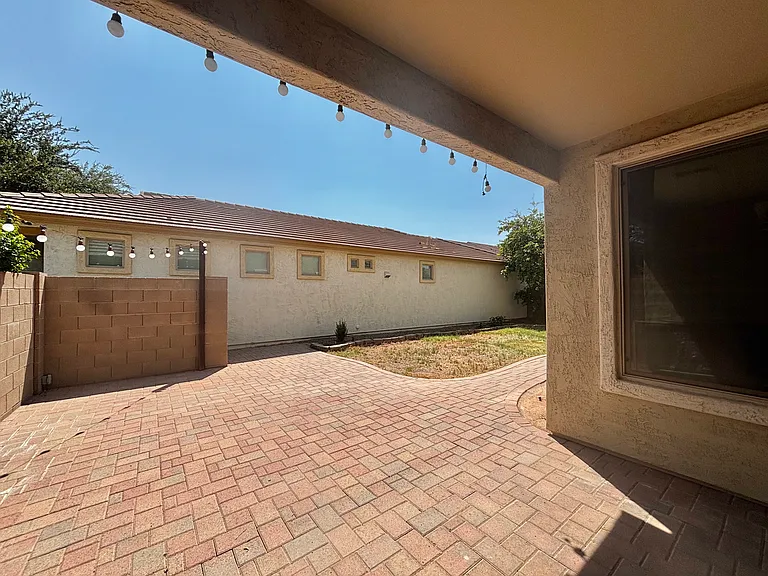 3279 E Jasper Dr — Photo 32