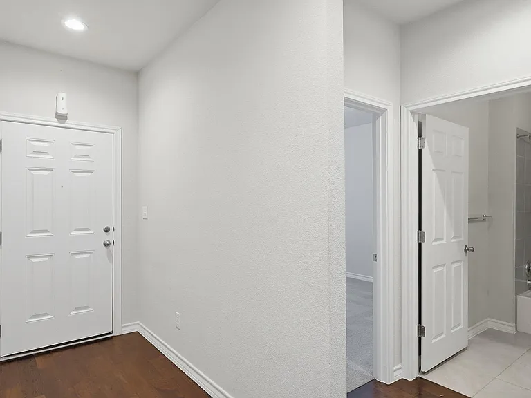 5965 Malta Cir — Photo 2
