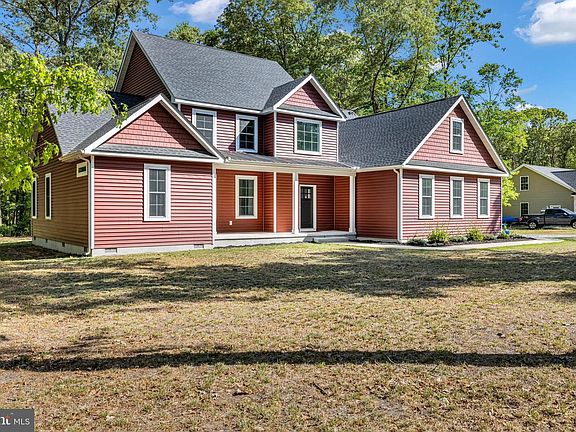 2nd image of 14599 Sand Hill Rd