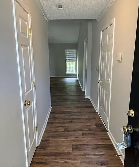 204 Ashridge Way — Photo 3