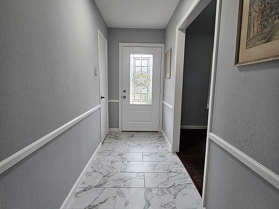 5th image of 3421 Urban Dr