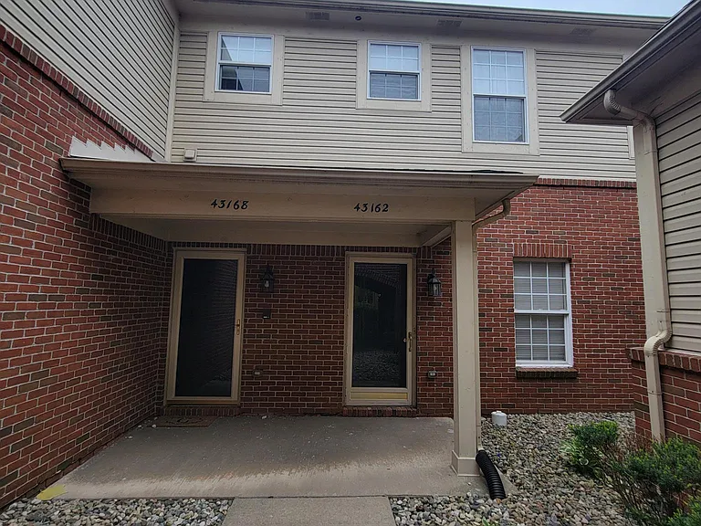43162 Pendleton Cir — Photo 3