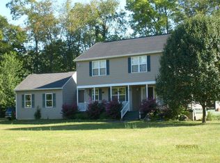 143 Garland Dr, Summit Point, WV 25446