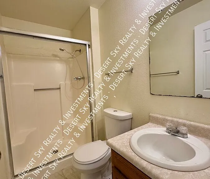 1765 Stanton Ave — Photo 9