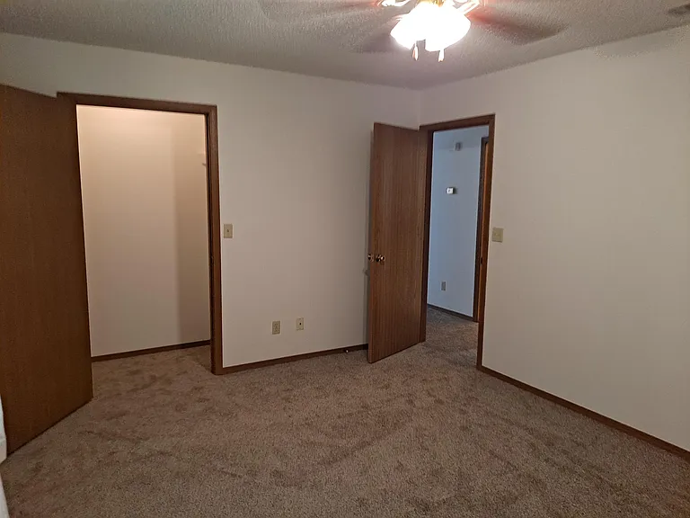 313 McKennon Ct — Photo 11