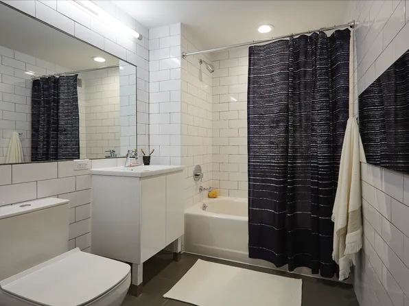 331 East Houston Street image 3 of 9