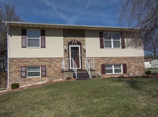 121 2nd St, Broadway, VA 22815